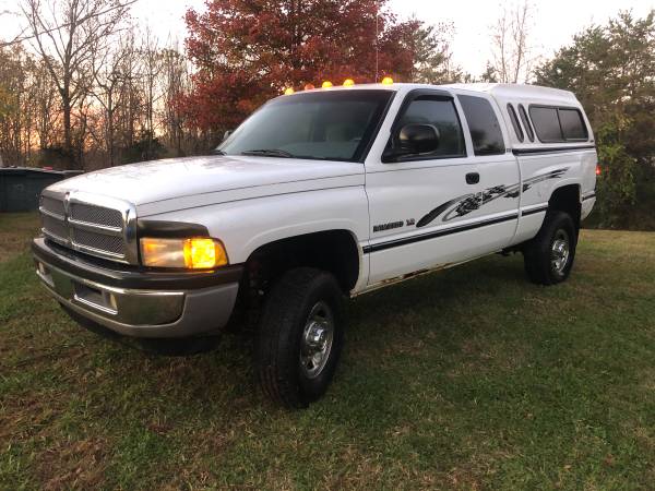 97 Dodge Ram 2500 4X4 - cars & trucks - by owner - vehicle... for sale in Goodview, VA – photo 2
