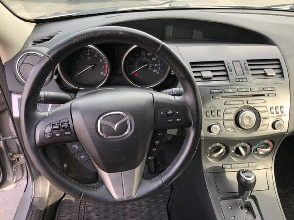 2012 Mazda Mazda3 i Touring - cars & trucks - by dealer - vehicle... for sale in Green Bay, WI – photo 12