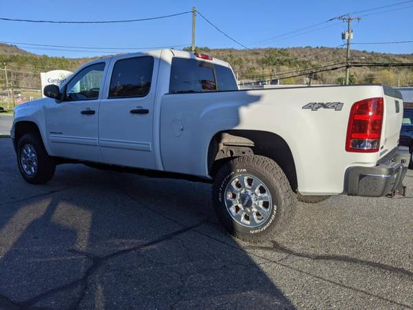 2012 GMC Sierra 2500HD with 134, 976 Miles - Northwest CT - cars & for sale in Thomaston, CT – photo 4