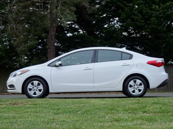 2016 Kia Forte LX Sedan - - by dealer - vehicle for sale in PUYALLUP, WA – photo 2
