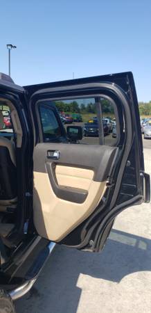 CHECK ME OUT!! 2007 HUMMER H3 4WD 4dr SUV for sale in Chesaning, MI – photo 18