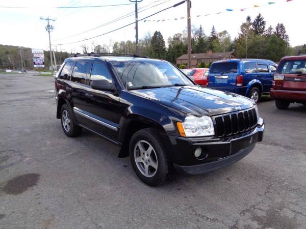 2005 Jeep Grand Cherokee Laredo 4dr 4WD SUV CASH DEALS ON ALL CARS for sale in Lake Ariel, PA – photo 4