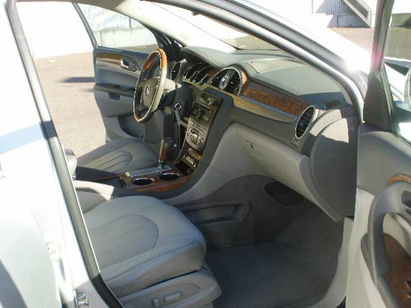 2011 BUICK ENCLAVE CXL ALL WHEEL DRIVE- HOME OF "YES WE CAN"... for sale in Medford, OR – photo 12