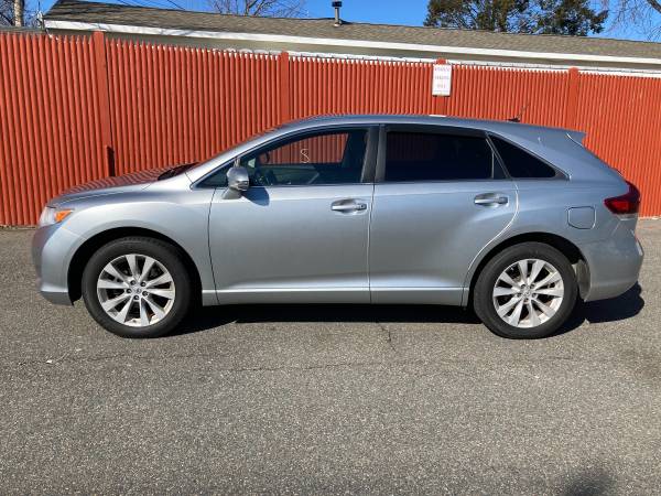 2015 Toyota Venza LE AWD, Desirable 4 Cyl Model for sale in Peabody, MA – photo 2