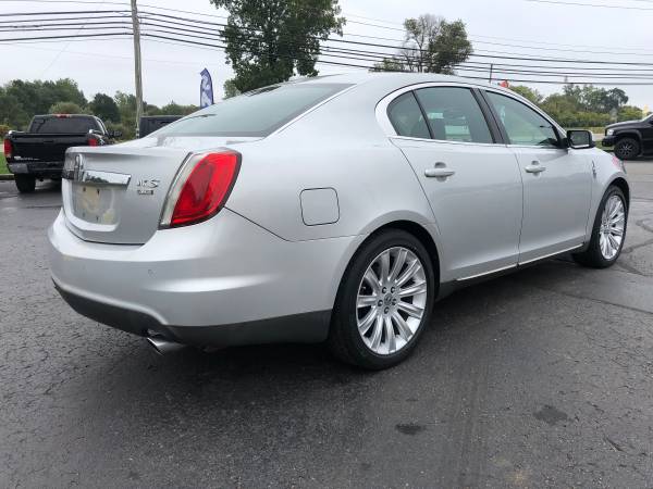 Comfortable! 2009 Lincoln MKS! AWD! Loaded! Nice! for sale in Ortonville, MI – photo 5