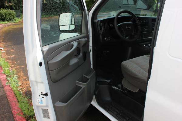2011 Chevrolet Express 2500 (3/4 ton) Cargo Van - One for sale in Corvallis, OR – photo 9