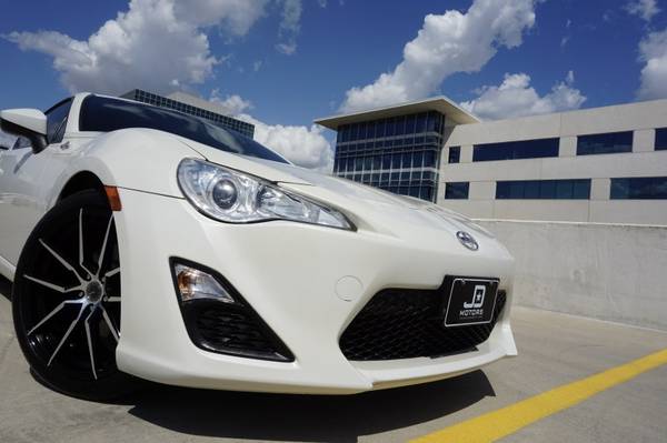 2015 Scion FR-S *(( 6 SPEED MANUAL FRS ))* Pearl White !! for sale in Austin, TX – photo 12