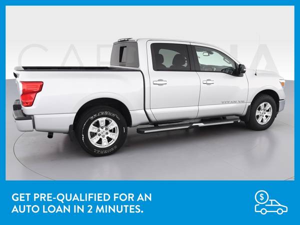 2018 Nissan Titan Crew Cab SV Pickup 4D 5 1/2 ft pickup Silver for sale in Chicago, IL – photo 9