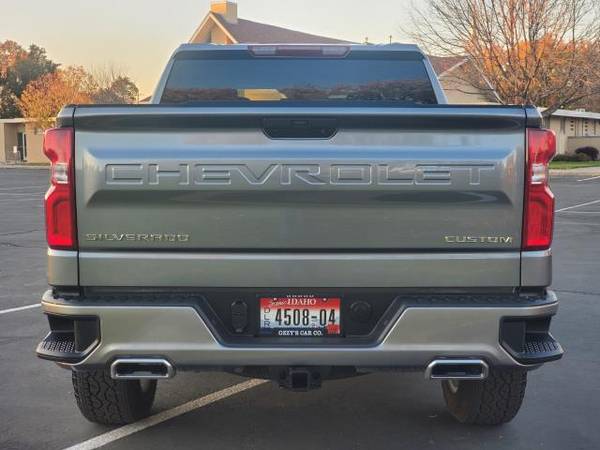 2019 Chevrolet Silverado 1500 4WD ***LOW MILES ** 636 ** LIKE NEW* -... for sale in Garden City, ID – photo 5