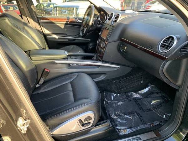 Mercedes GL 550 Premium Sport pkg (Limited) - - by for sale in Silver Spring, District Of Columbia – photo 15