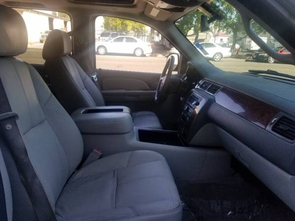2008 Chevrolet Suburban 4WD 4dr 1500 LTZ , 4X4 M THIRD ROW SEAT for sale in Sacramento , CA – photo 19