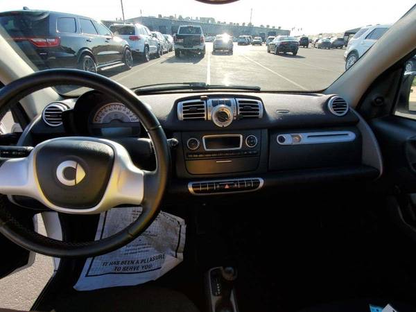 2013 smart fortwo Pure Hatchback Coupe 2D coupe White - FINANCE... for sale in Palmdale, CA – photo 21