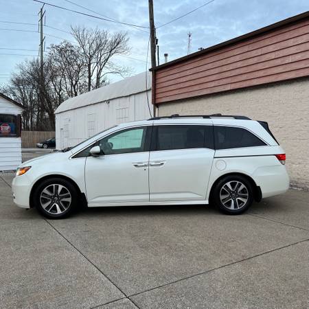 2014 HONDA ODYSSEY TOURING ELITE - - by dealer for sale in Cleveland, OH – photo 3