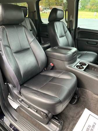 2014 Chevy Suburban 1500 LT 1500 4x4 HEATED LEATHER *DVD* BUCKET SEAT* for sale in Trinity, NC – photo 17