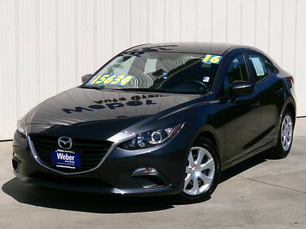 2016 Mazda 3 I Sport-ONLY 9,000 MILES! EXCELLENT CONDITION! for sale in Silvis, IA – photo 3