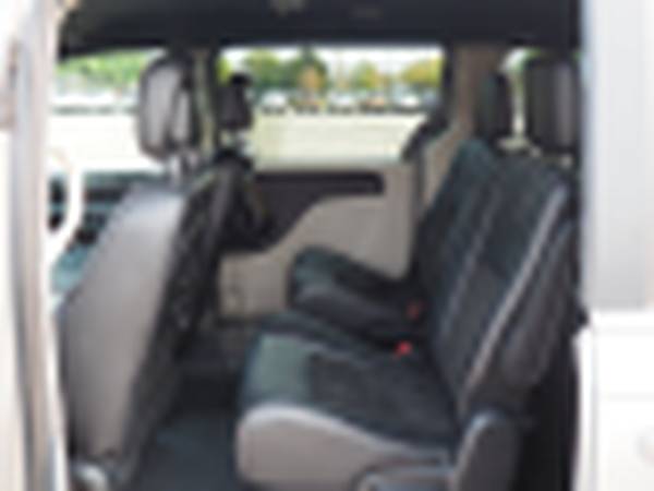 2019 Dodge Grand Caravan Mini Van SXT Passenger Van - cars & trucks... for sale in Eugene, OR – photo 14