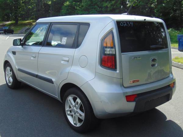 2010 Kia Soul - - by dealer - vehicle automotive sale for sale in Waterbury, CT – photo 7