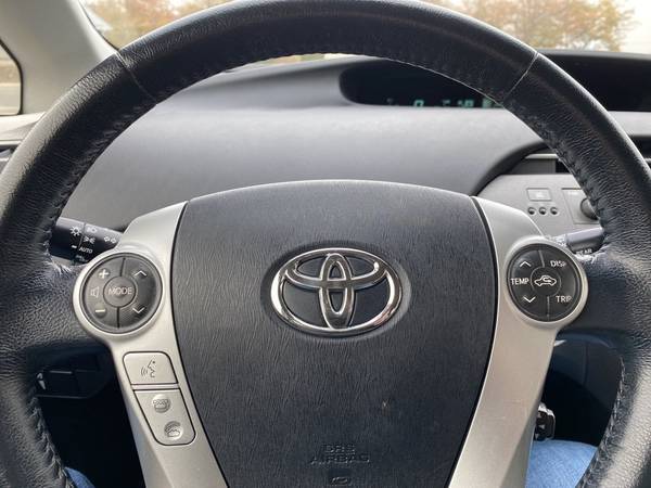 2012 *Toyota* *Prius* *5dr Hatchback Four* - cars & trucks - by... for sale in Wenatchee, WA – photo 23