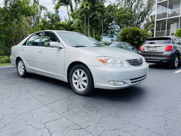 Toyota Camry V6 Xle GOOD CONDICION for sale in Fort Lauderdale, FL – photo 2