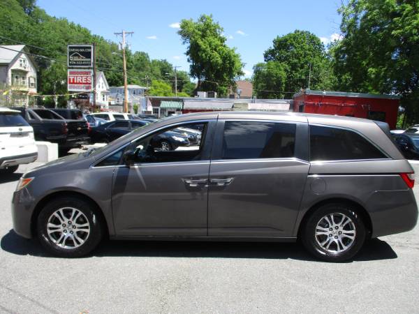 2011 Honda Oddysey EX leather and DVD--video walkaround available -... for sale in Haverhill, MA – photo 4