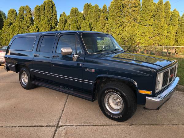 1986 GMC Suburban 2WD Garage Kept Low Miles Excellent Condition for sale in Other, OH