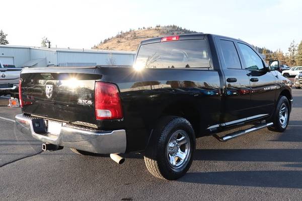 2012 Ram 1500 4x4 Truck Dodge 4WD Quad Cab 140.5 ST Crew Cab - cars... for sale in Bend, OR – photo 5