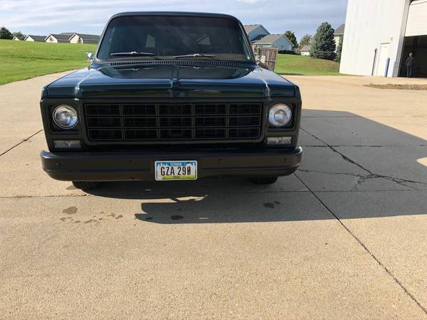 1979 Chevrolet Suburban 2WD - cars & trucks - by owner - vehicle... for sale in URBANDALE, IA – photo 5