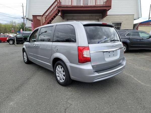 2016 Chrysler Town & Country Touring Minivan 4D - - by for sale in Gloucester City, NJ – photo 14