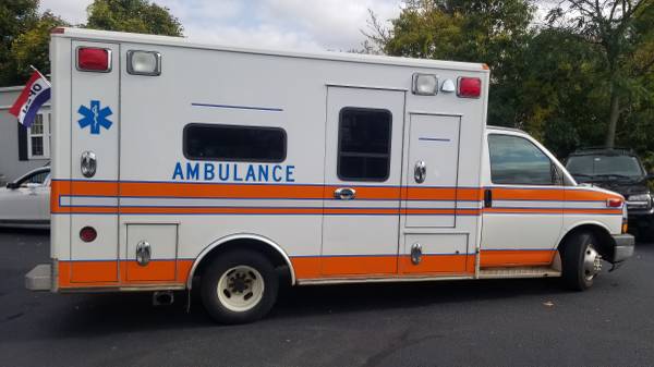 2010 Chevrolet 4500 Ambulance Duramax - cars & trucks - by dealer -... for sale in Worcester, OH – photo 8
