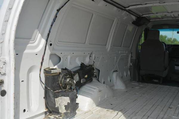 2009 Ford E-350 Cargo Van for sale in kenosha-racine, WI – photo 17