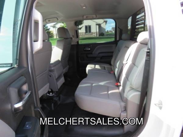 2018 CHEVROLET 3500HD CAB CHASSIE DRW DURAMAX 4WD BED NEW TIRES... for sale in Neenah, WI – photo 18