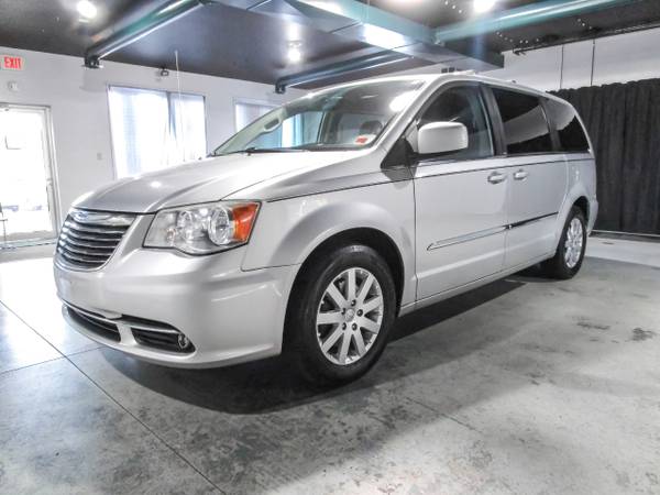 2012 Chrysler Town Country 4dr Wgn Touring for sale in Ontario, NY – photo 4
