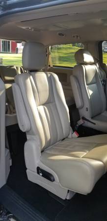 Handicapped Van - 2013 Chrysler Town and Country with Transfer Seat for sale in Prior Lake, MN – photo 17