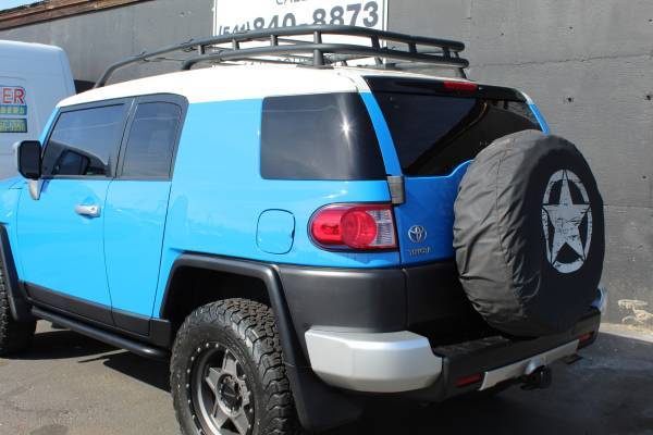2007 Toyota FJ Cruiser (Immaculate , 1 owner) - - by for sale in Medford, OR – photo 20