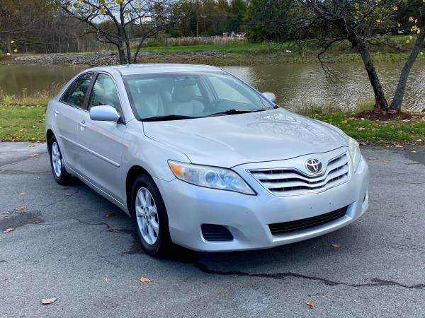 2011 TOYOTA CAMRY LE Fully Loaded, Drives Smooth === - cars & trucks... for sale in Sterling, District Of Columbia – photo 2