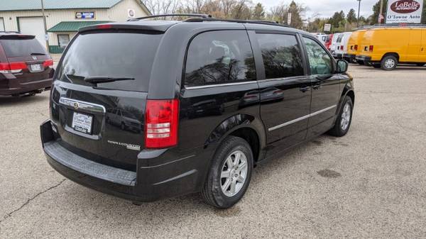 2010 Chrysler Town Country 4dr Wgn Touring - - by for sale in Oconomowoc, WI – photo 3