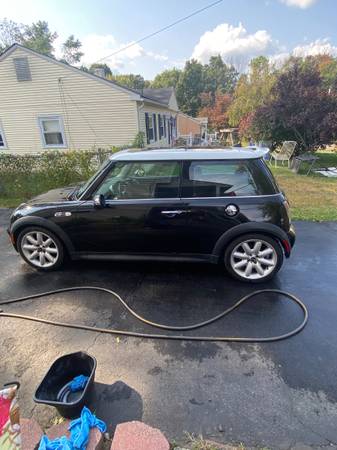 05 Mini Cooper S - cars & trucks - by owner - vehicle automotive sale for sale in Monroe, NY – photo 2
