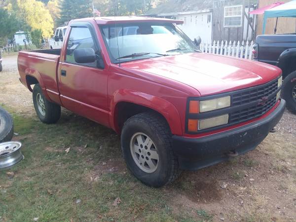 1990 chevy 1500 4x4 350 auto for sale in Spencer, WV