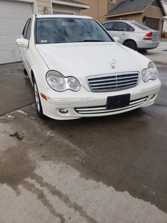 Mercedes Benz C280 4-Matic - cars & trucks - by owner - vehicle... for sale in Benton City, WA – photo 2