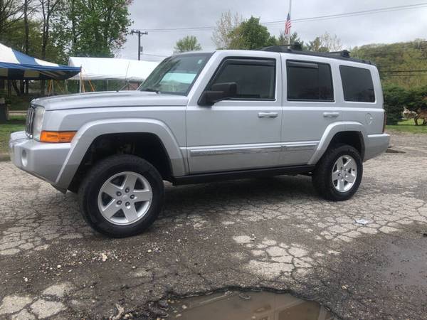 2010 Jeep Commander Sport 4X4 7 PASSANGER - - by for sale in Danbury, NY – photo 2