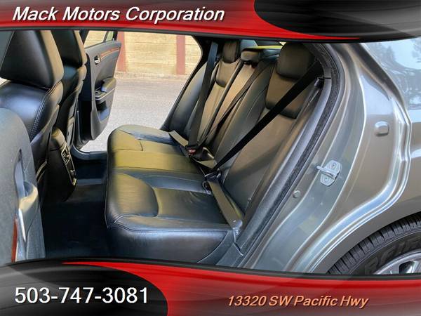 2012 Chrysler 300 Limited Pano Roof Navi Back-Up Camera 31MPG - cars for sale in Tigard, OR – photo 12