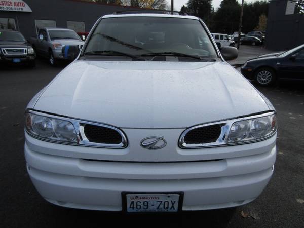 2002 Oldsmobile Bravada AWD *WHITE* 72K MILES RARE FIND !! - cars &... for sale in Milwaukie, OR – photo 4