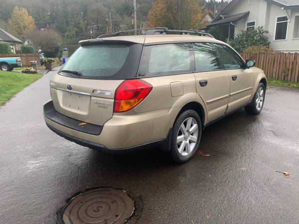 2009 Subaru Outback * Leather * 1 owner - cars & trucks - by dealer... for sale in Oregon City, OR – photo 6