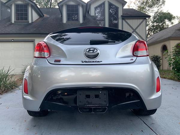 **Hyundai Veloster S**(low miles) - cars & trucks - by owner -... for sale in Altamonte Springs, FL – photo 5