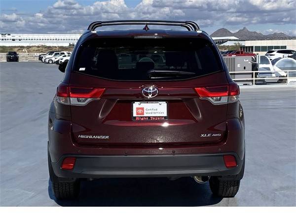 Certified 2019 Toyota Highlander XLE/10, 901 below Retail! - cars for sale in Scottsdale, AZ – photo 5