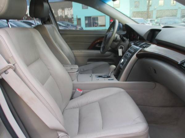 2008 Acura RL technology Package AWD Great Deal & Loaded - cars for sale in Roanoke, VA – photo 14