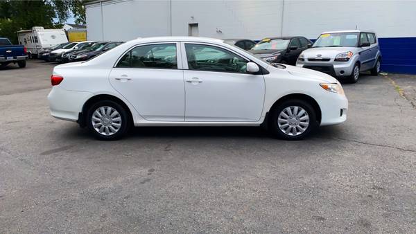 2009 Toyota Corolla LE White - - by dealer - vehicle for sale in Pawtucket, RI – photo 5