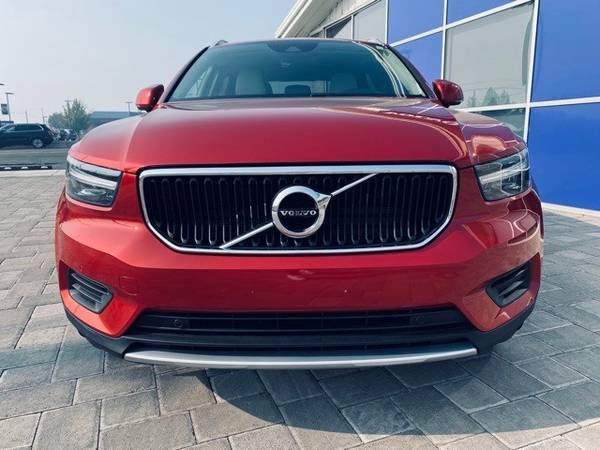2019 Volvo XC40 Momentum SUV - cars & trucks - by dealer - vehicle... for sale in Bend, OR – photo 2