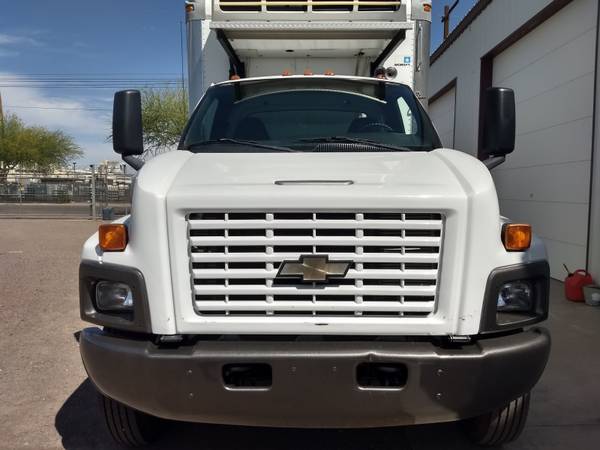 Refrigerated Box Truck 11, 400 Original Miles! - - by for sale in Addison, TX – photo 3