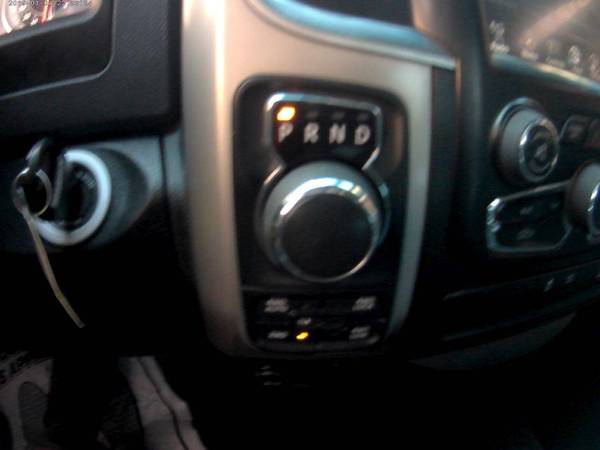 2014 RAM 1500 CREW CAB SLT - cars & trucks - by dealer - vehicle... for sale in Shawnee, MO – photo 15